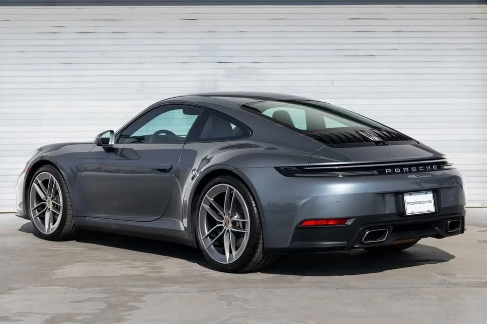 2025 Porsche 992 Carrera - Image 3 of 10