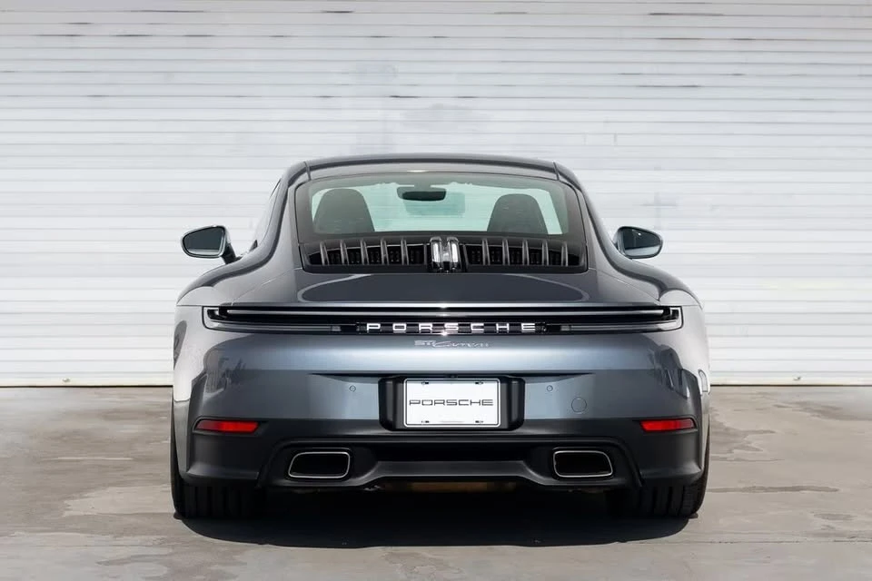 2025 Porsche 992 Carrera - Image 4 of 10