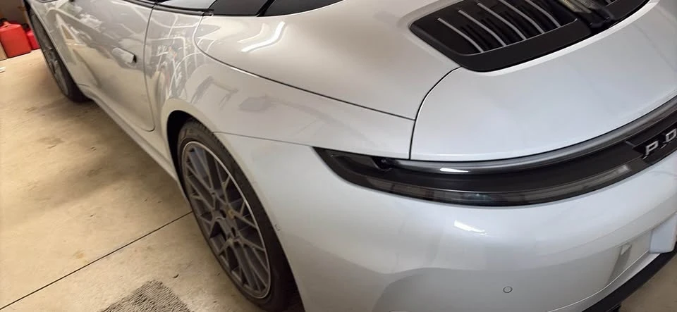 2025 Porsche 992 Carrera - Image 8 of 11