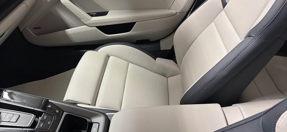 2025 Porsche 992 Carrera - Image 6 of 11