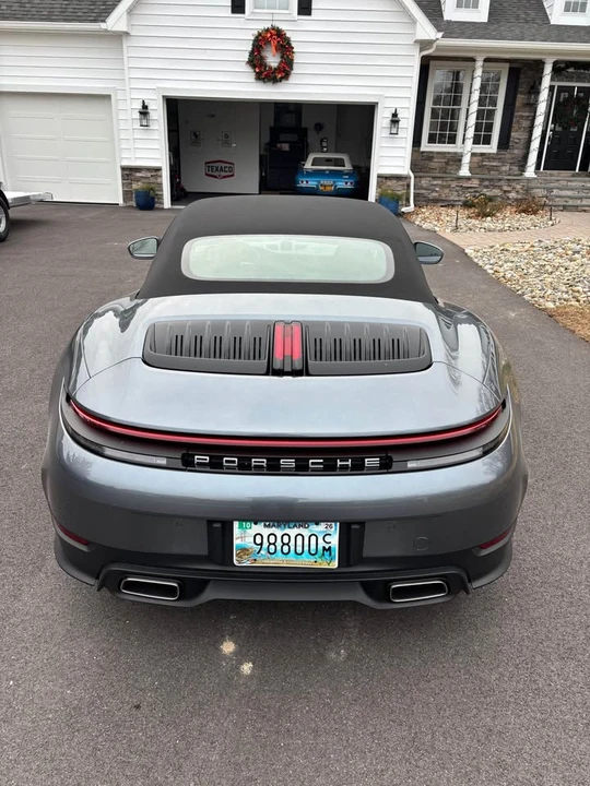 2025 Porsche 992 Carrera - Image 4 of 7