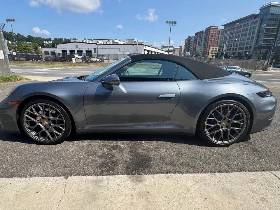 2025 Porsche 992 Carrera - Image 2 of 10