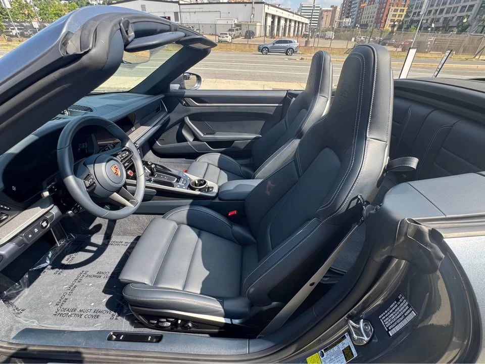2025 Porsche 992 Carrera - Image 8 of 10