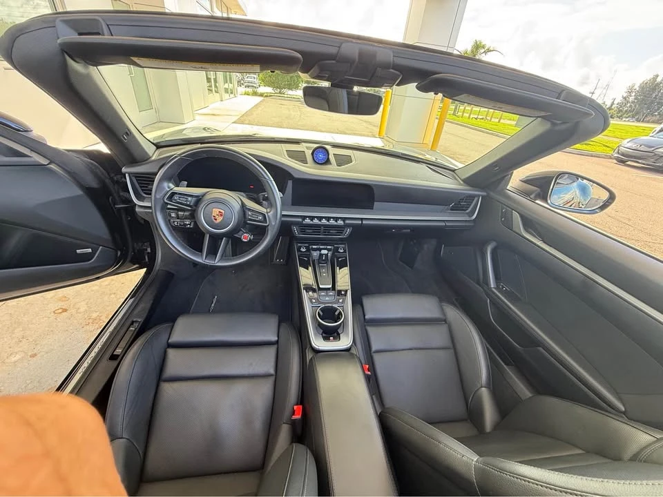 2025 Porsche 992 Carrera - Image 10 of 14