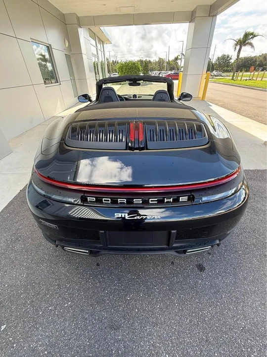 2025 Porsche 992 Carrera - Image 8 of 14
