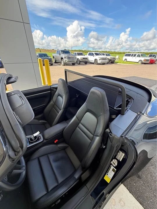 2025 Porsche 992 Carrera - Image 13 of 14