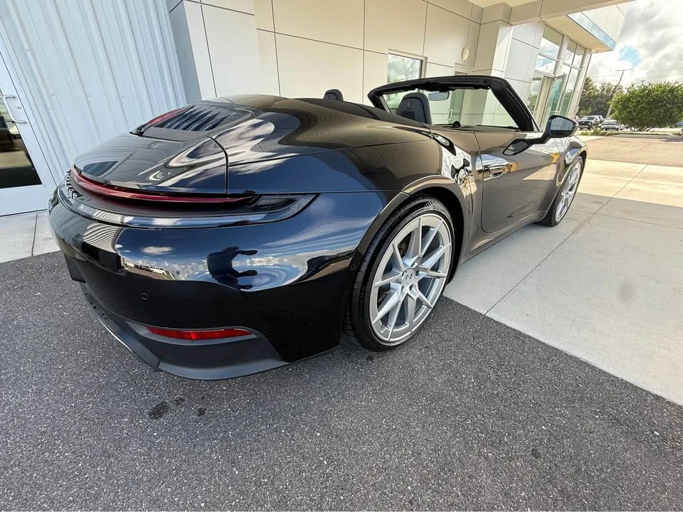 2025 Porsche 992 Carrera - Image 3 of 14
