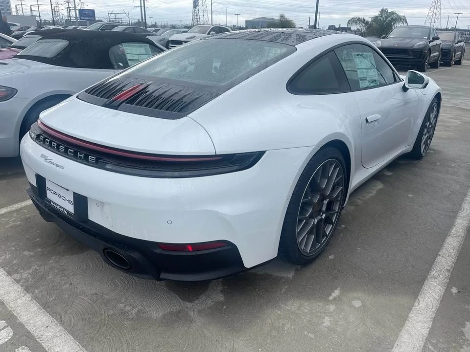 2025 Porsche 992 Carrera - Image 7 of 9