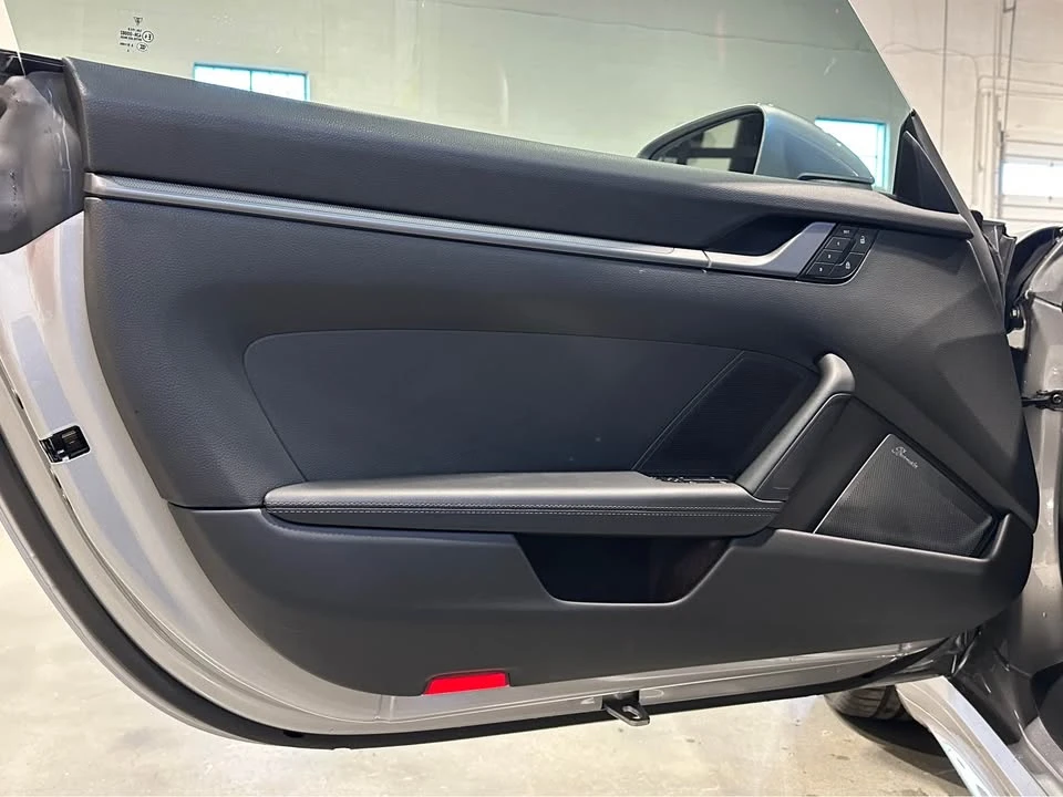 2025 Porsche 992 Carrera - Image 10 of 18