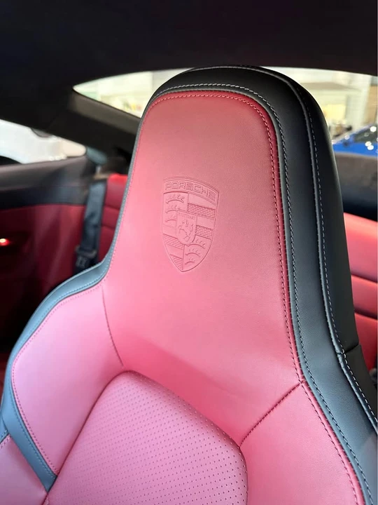 2025 Porsche 992 Carrera - Image 9 of 10