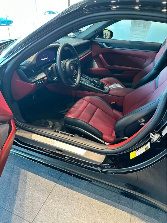 2025 Porsche 992 Carrera - Image 6 of 10
