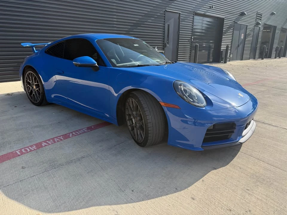 2025 Porsche 992 Carrera - Image 4 of 9