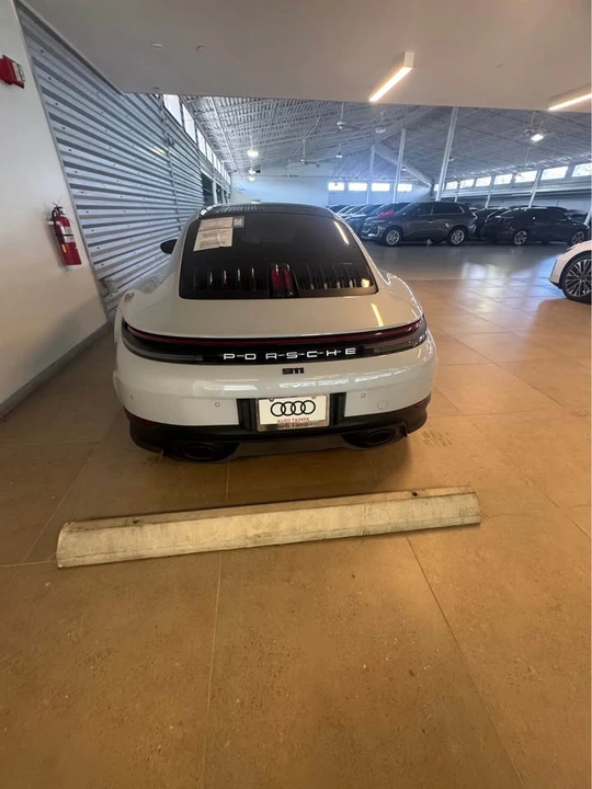 2025 Porsche 992 Carrera - Image 2 of 7