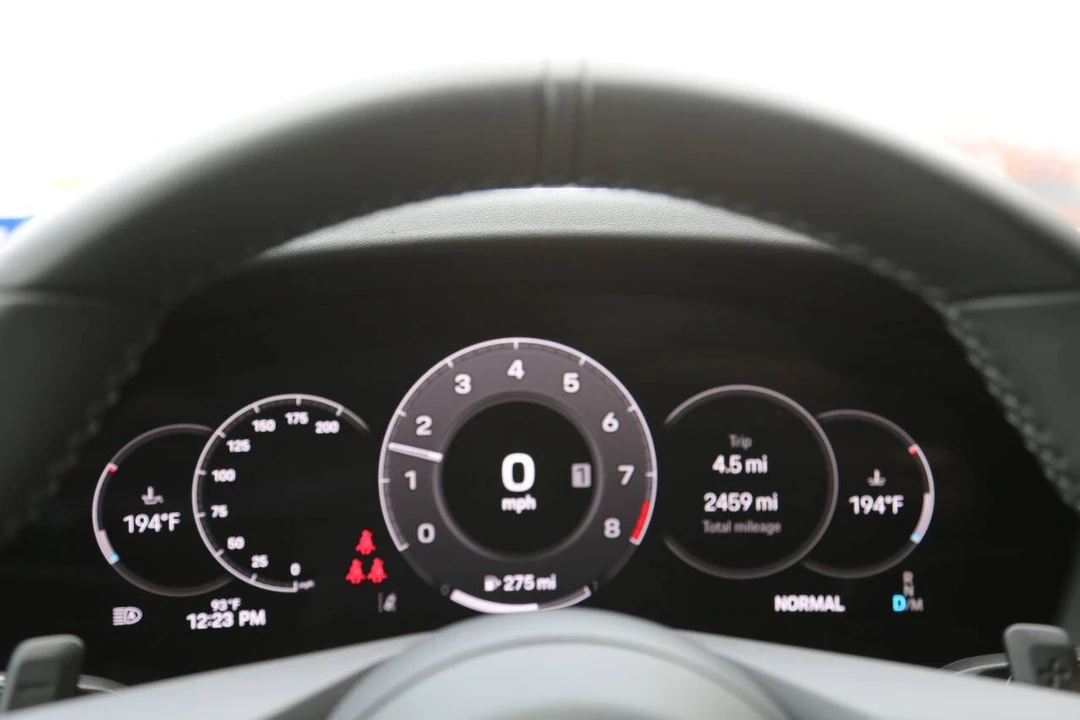 2025 Porsche 992 Carrera - Image 18 of 21