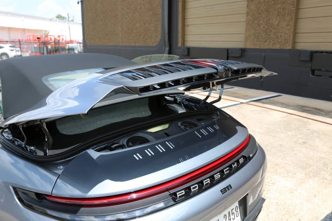 2025 Porsche 992 Carrera - Image 11 of 12