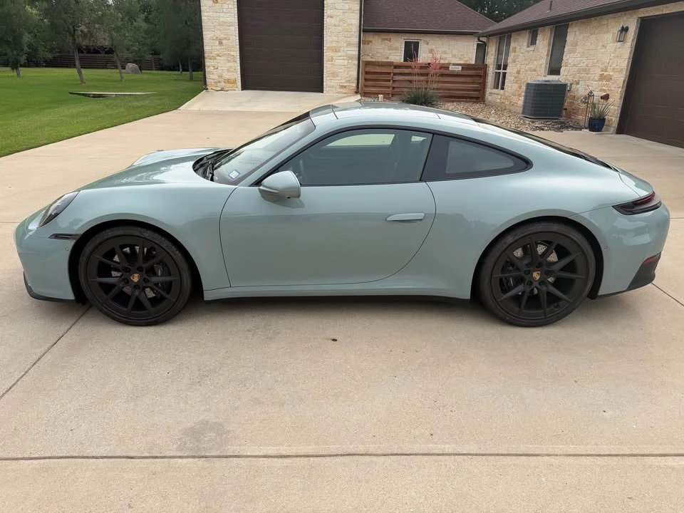 2025 Porsche 992 Carrera - Image 4 of 8