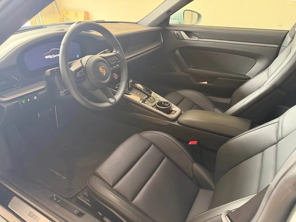 2025 Porsche 992 Carrera - Image 5 of 8