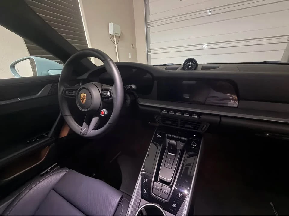 2025 Porsche 992 Carrera - Image 7 of 8