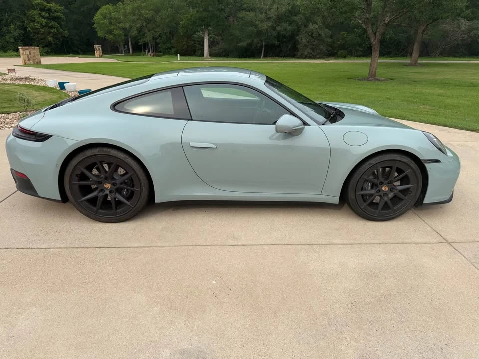 2025 Porsche 992 Carrera - Image 3 of 8