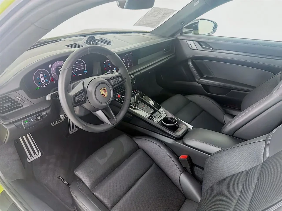 2025 Porsche 992 Carrera GTS - Image 4 of 8