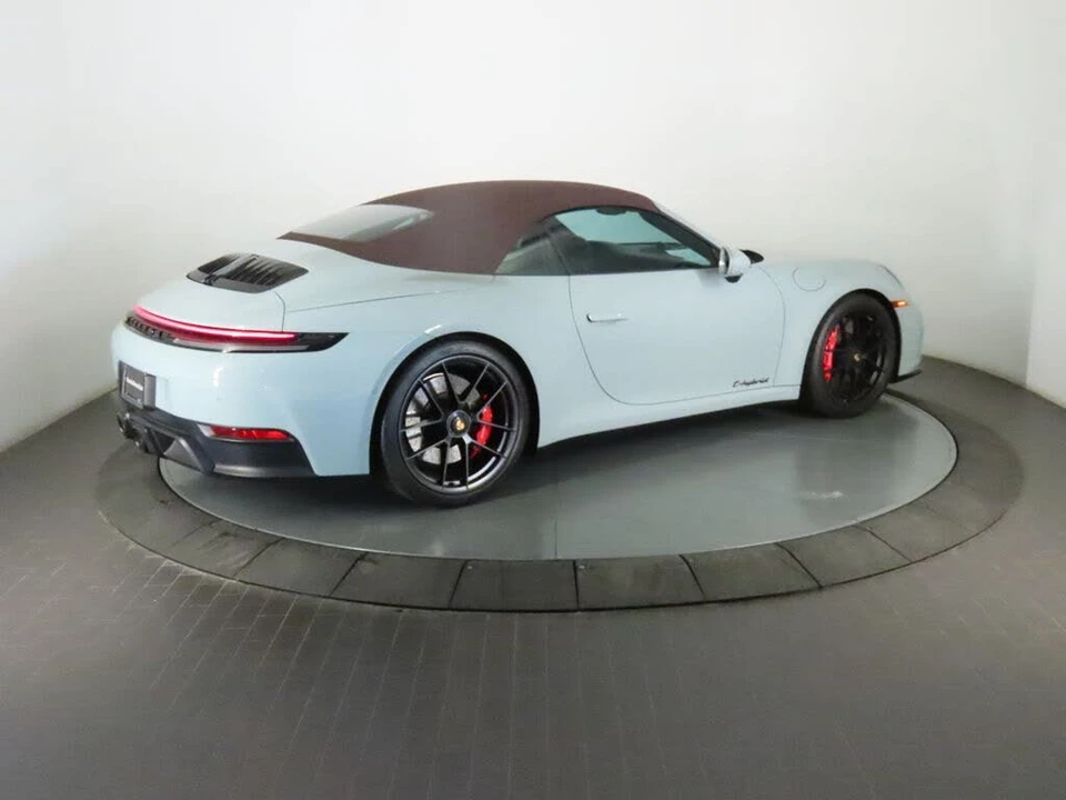 2025 Porsche 911 - Image 7 of 31