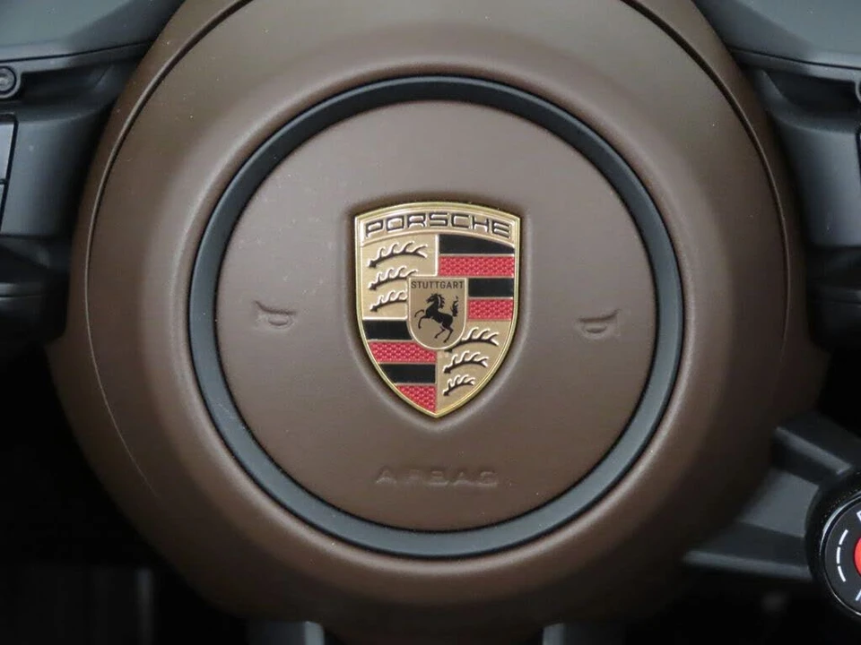 2025 Porsche 911 - Image 29 of 31
