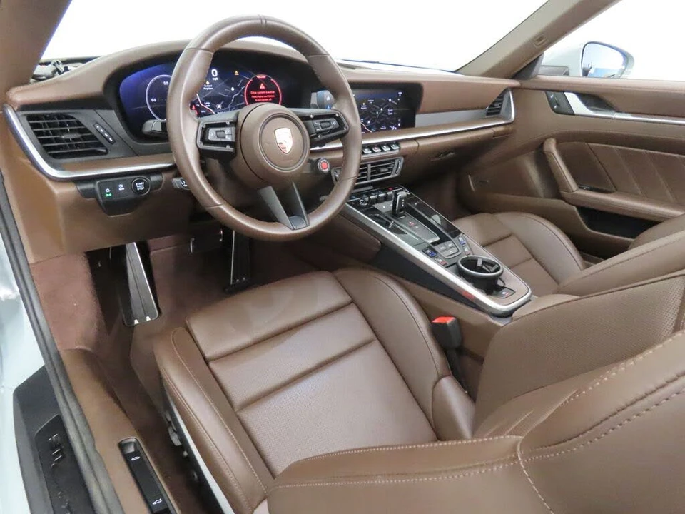 2025 Porsche 911 - Image 4 of 31