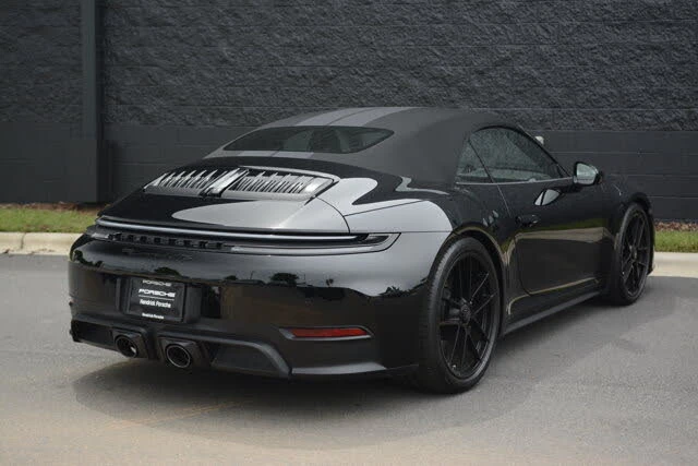 2025 Porsche 911 - Image 7 of 31