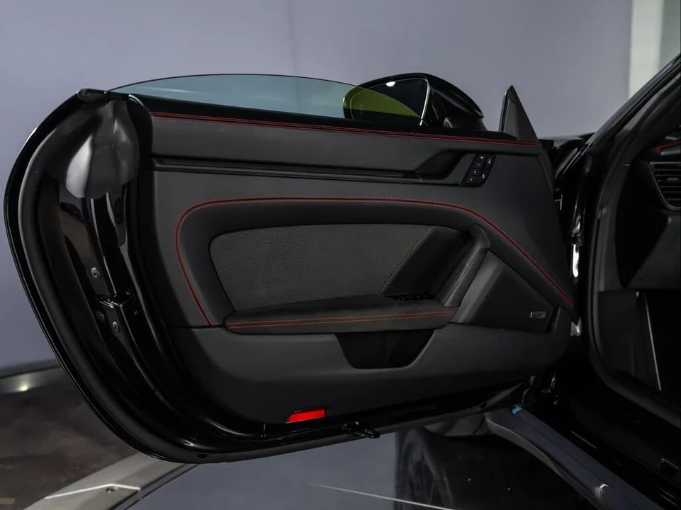2025 Porsche 911 - Image 31 of 31