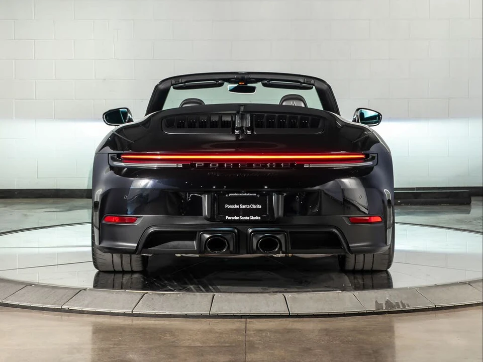 2025 Porsche 911 - Image 6 of 31