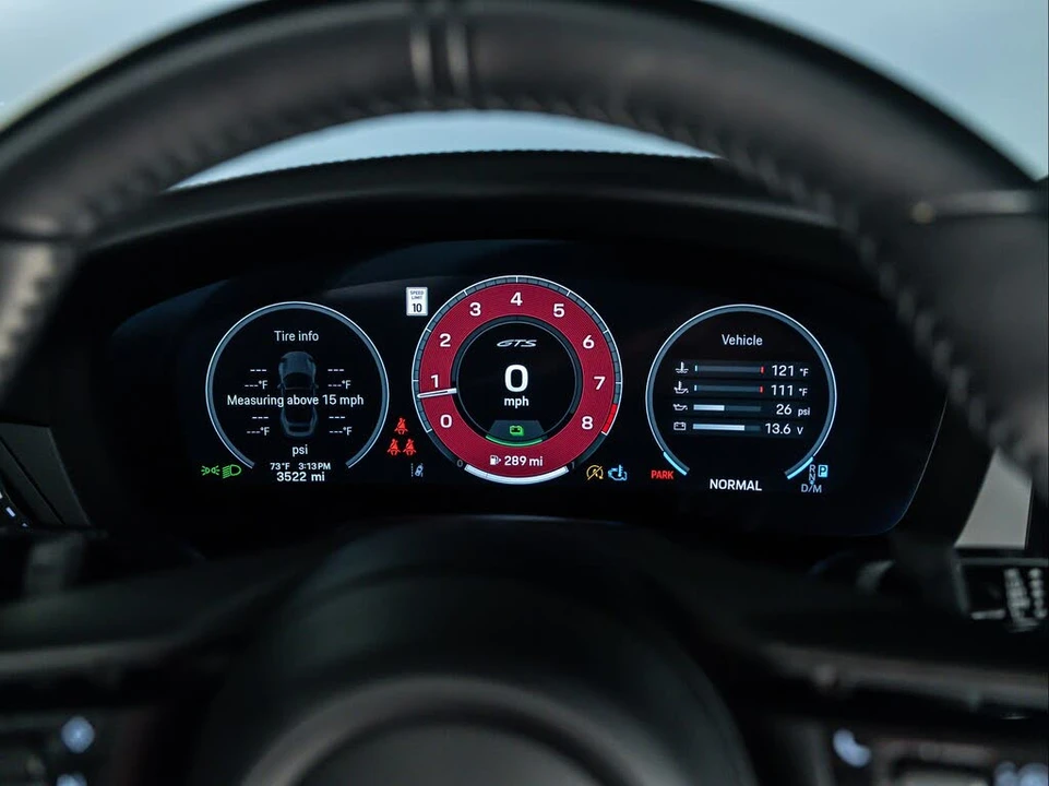 2025 Porsche 911 - Image 29 of 31