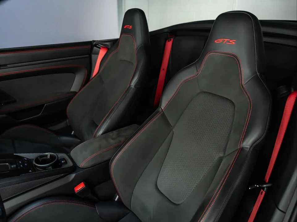 2025 Porsche 911 - Image 5 of 31