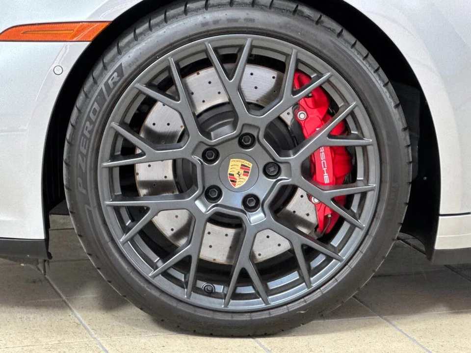2025 Porsche 911 - Image 26 of 29