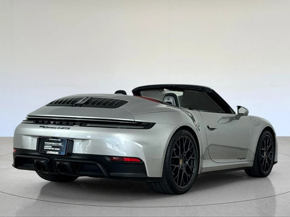 2025 Porsche 911 - Image 8 of 29