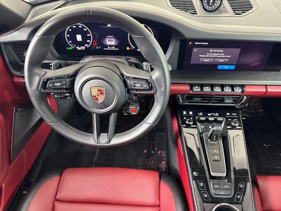 2025 Porsche 911 - Image 15 of 29