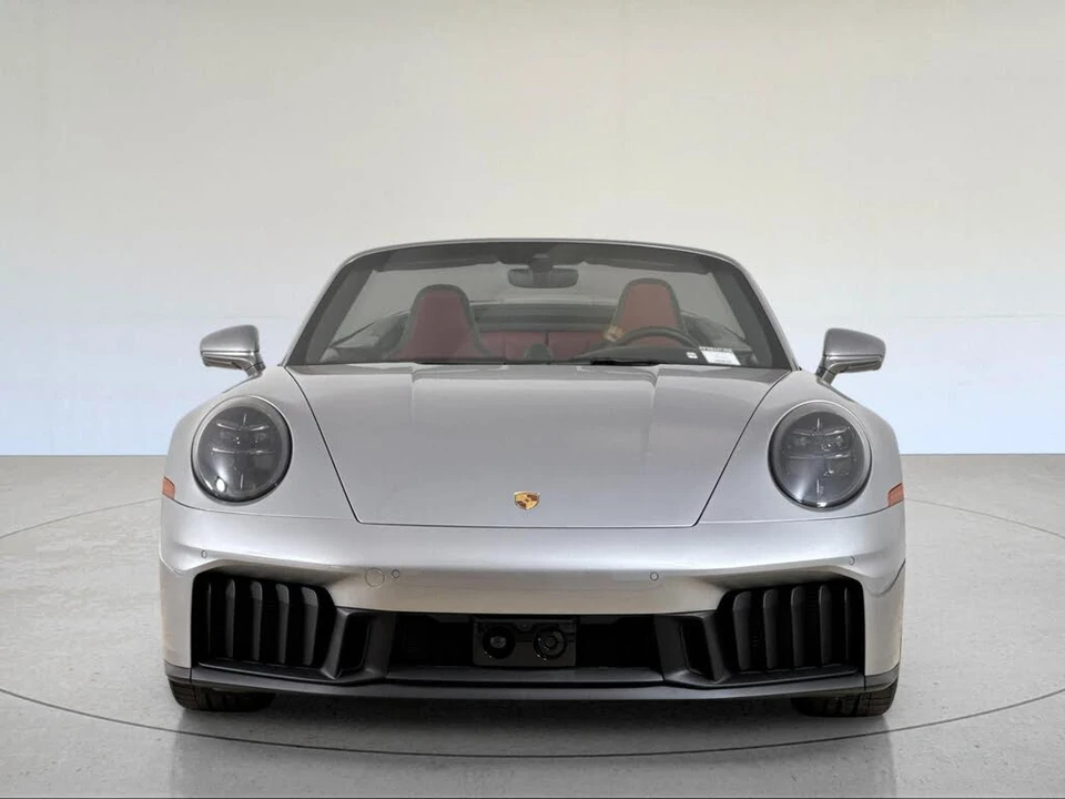 2025 Porsche 911 - Image 11 of 29