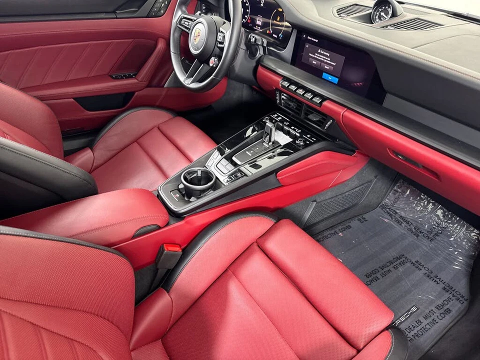 2025 Porsche 911 - Image 16 of 29