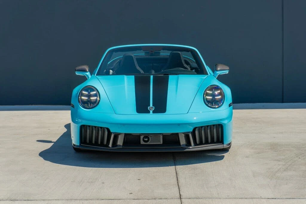 2025 Porsche 911 - Image 5 of 31