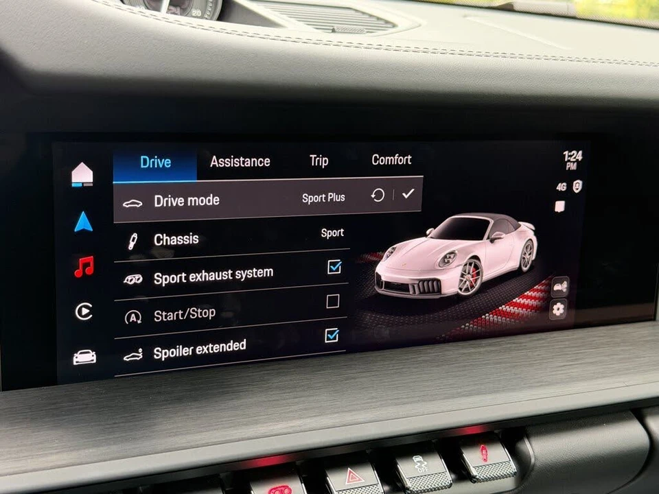 2025 Porsche 911 - Image 25 of 31