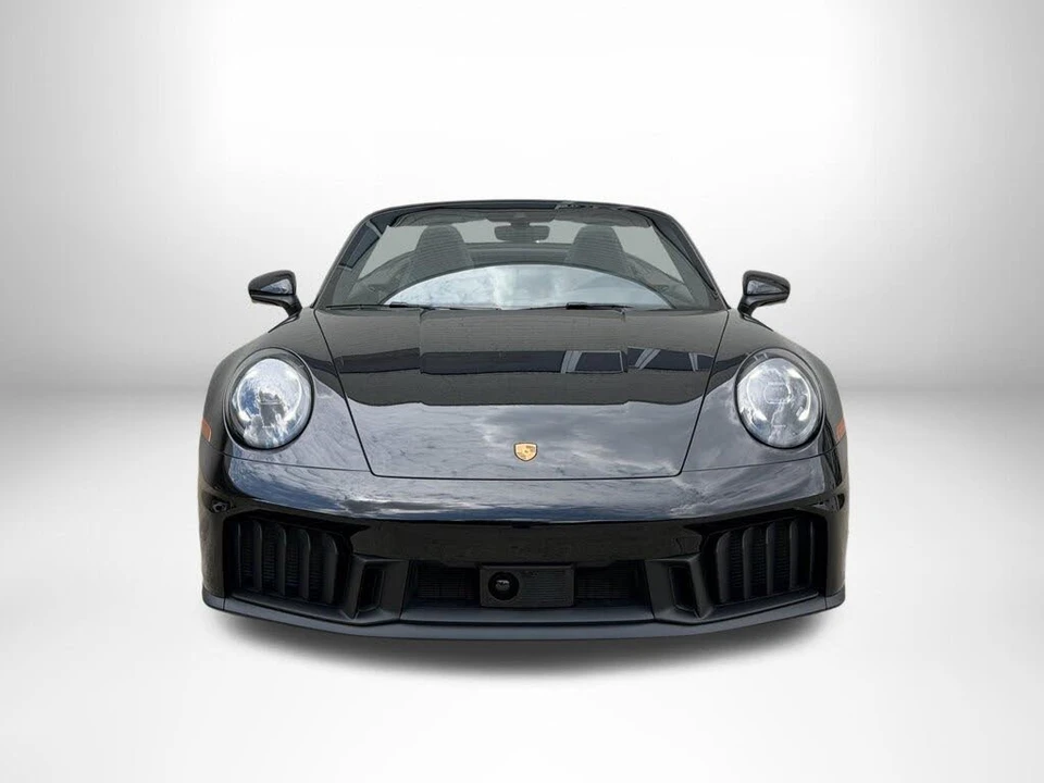 2025 Porsche 911 - Image 9 of 31