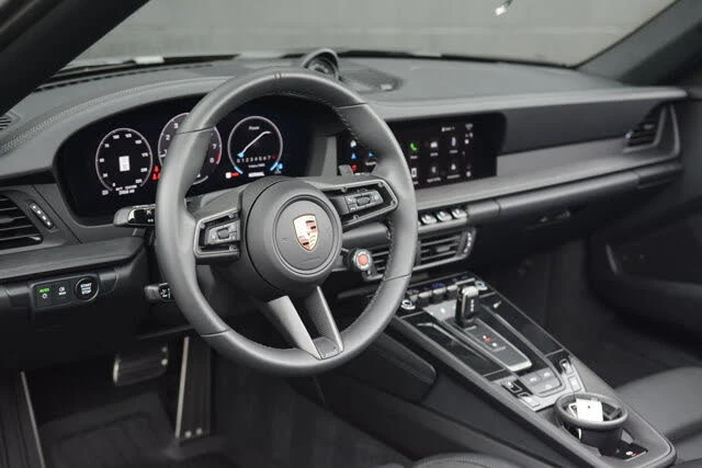 2025 Porsche 992 Carrera GTS - Image 4 of 31
