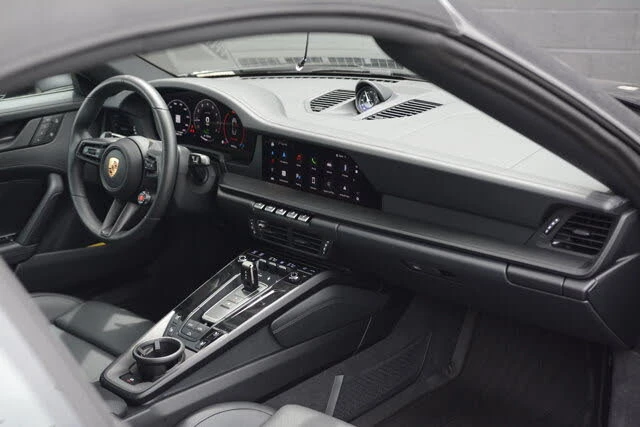 2025 Porsche 992 Carrera GTS - Image 28 of 31
