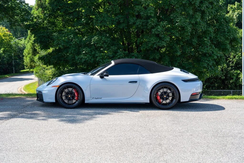 2025 Porsche 911 - Image 10 of 31