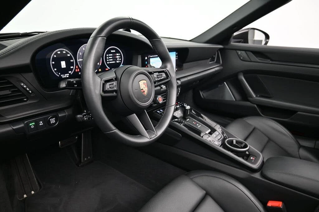 2025 Porsche 992 Carrera GTS - Image 4 of 31