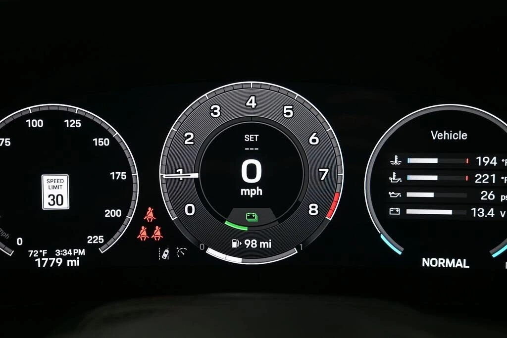 2025 Porsche 992 Carrera GTS - Image 24 of 31