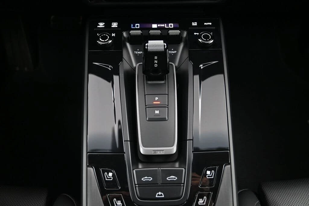 2025 Porsche 992 Carrera GTS - Image 16 of 31