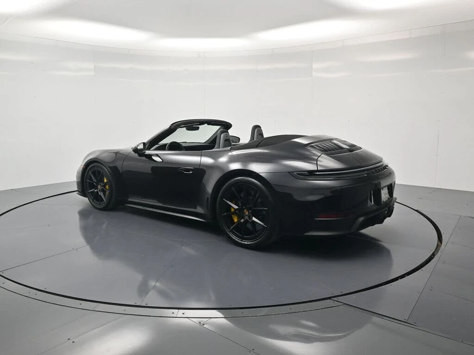 2025 Porsche 992 Carrera GTS - Image 3 of 31