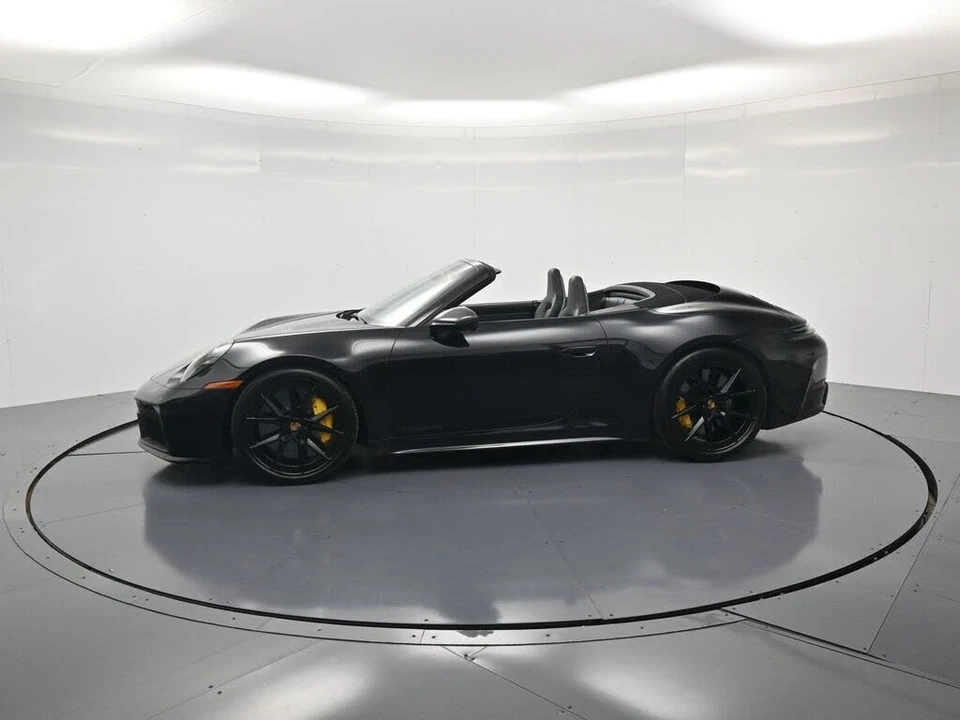 2025 Porsche 992 Carrera GTS - Image 2 of 31