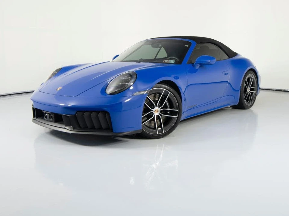 2025 Porsche 911 - Image 11 of 31