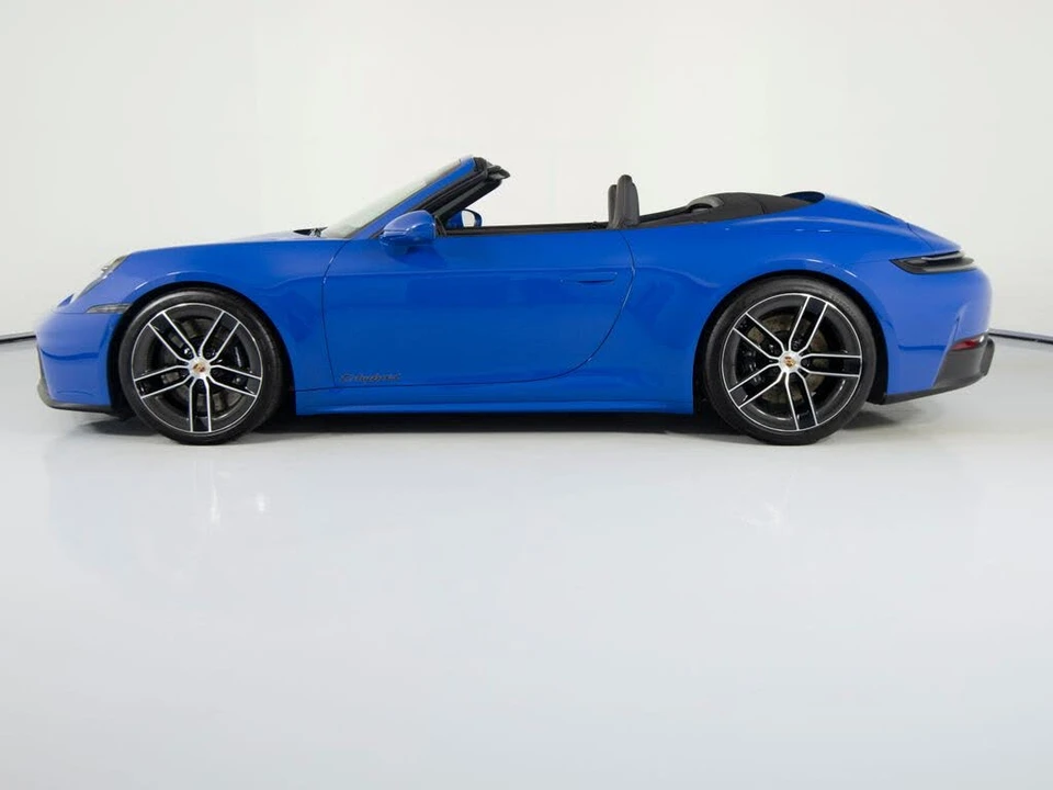 2025 Porsche 911 - Image 2 of 31